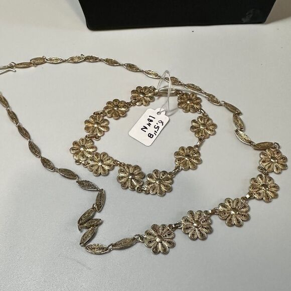 Floral filigree detailed sterling silver necklace and bracelet set! - Picture 4 of 8